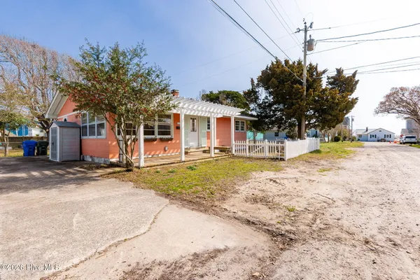 $450,000 | 106 Belle Air Street, Beaufort, NC 28516