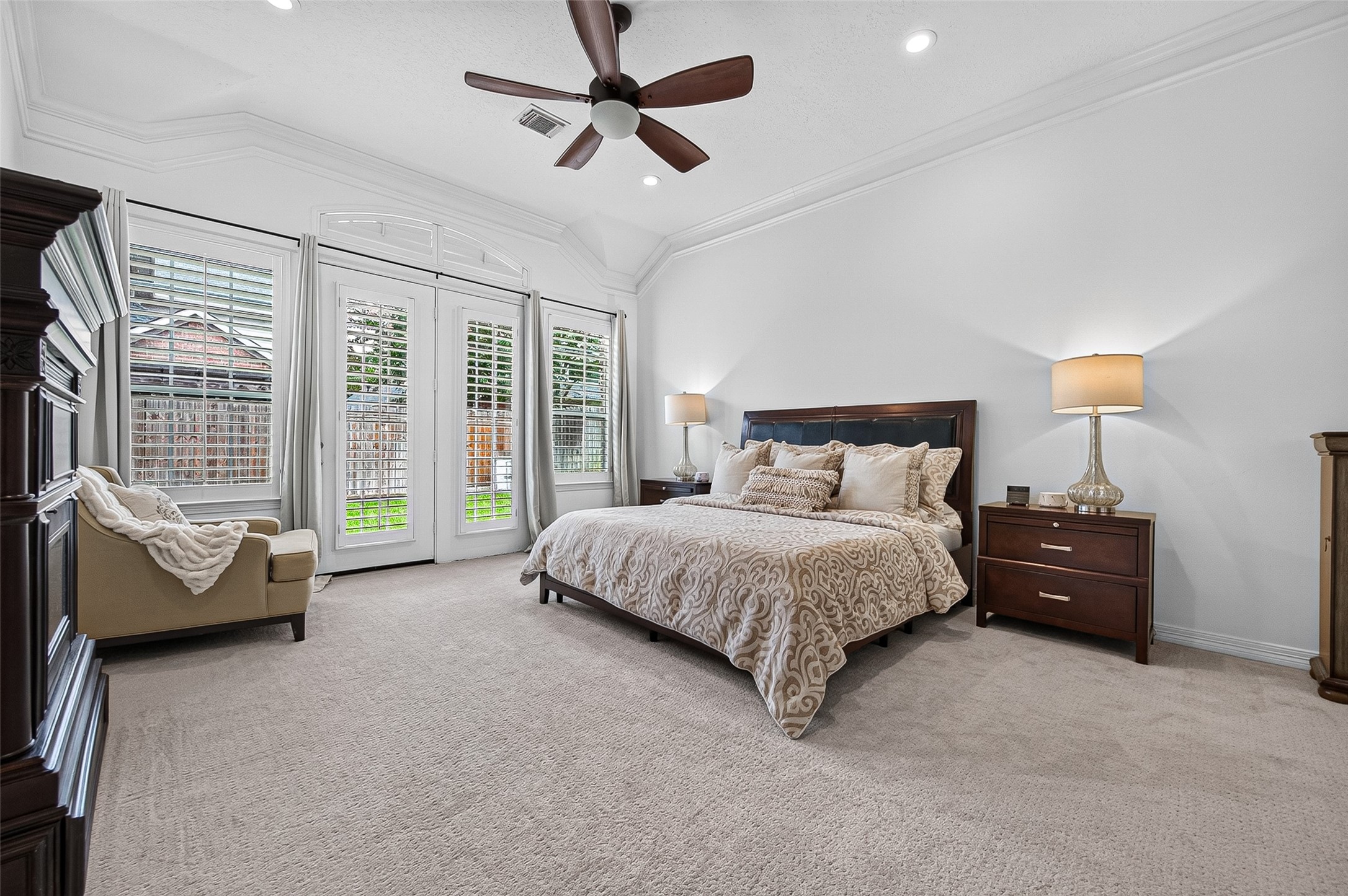 11822 Rue Beaujon Court Tomball, TX 77377 - Photo 22 of 50 A very impressive Primary Bedroom Retreat.