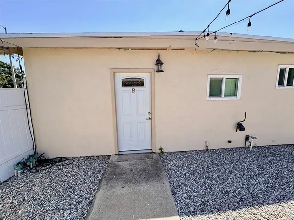$1,850 | 1641 North Towne Avenue, Unit B, Claremont, CA 91711