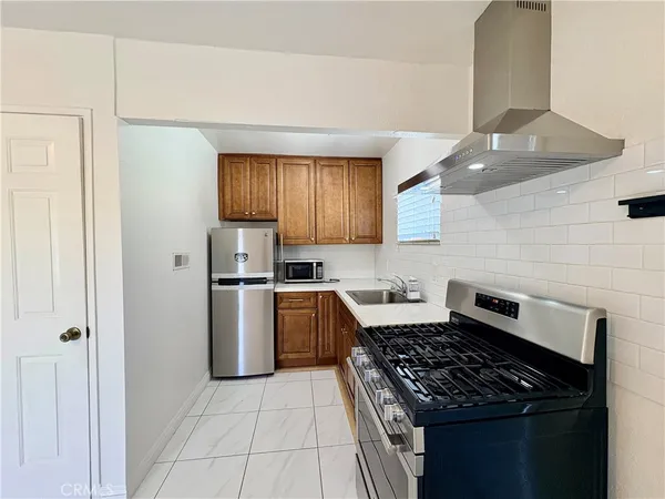 $1,850 | 1641 North Towne Avenue, Unit B, Claremont, CA 91711