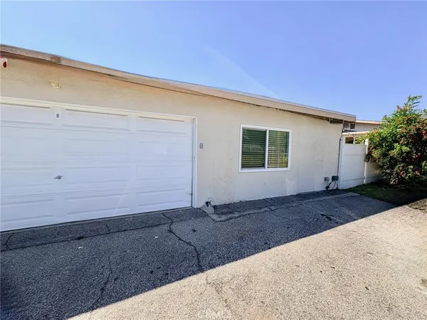 $1,850 | 1641 North Towne Avenue, Unit B, Claremont, CA 91711