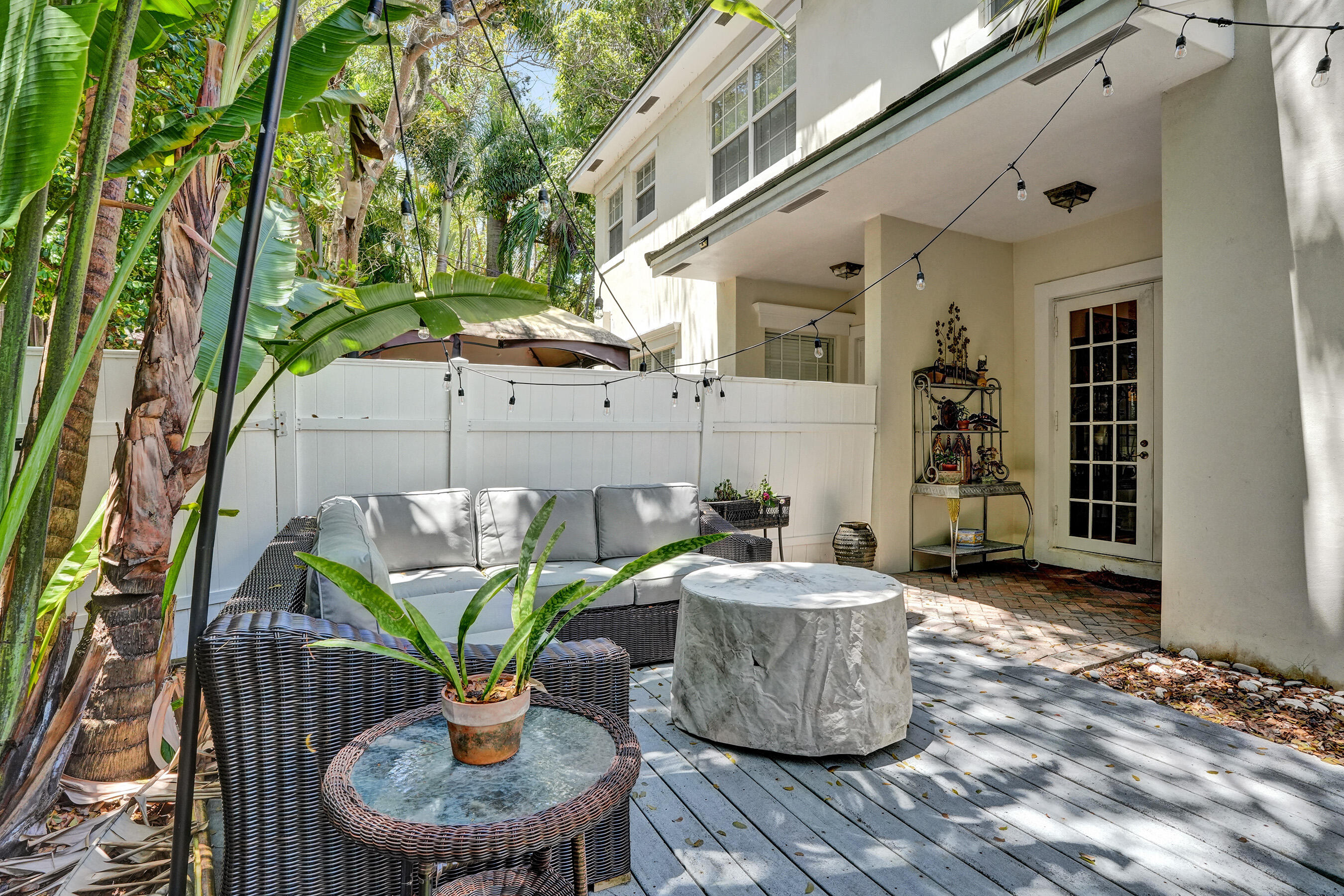 1127 North Victoria Park Road Fort Lauderdale, FL 33304 - Photo 44 of 45 DSC06836