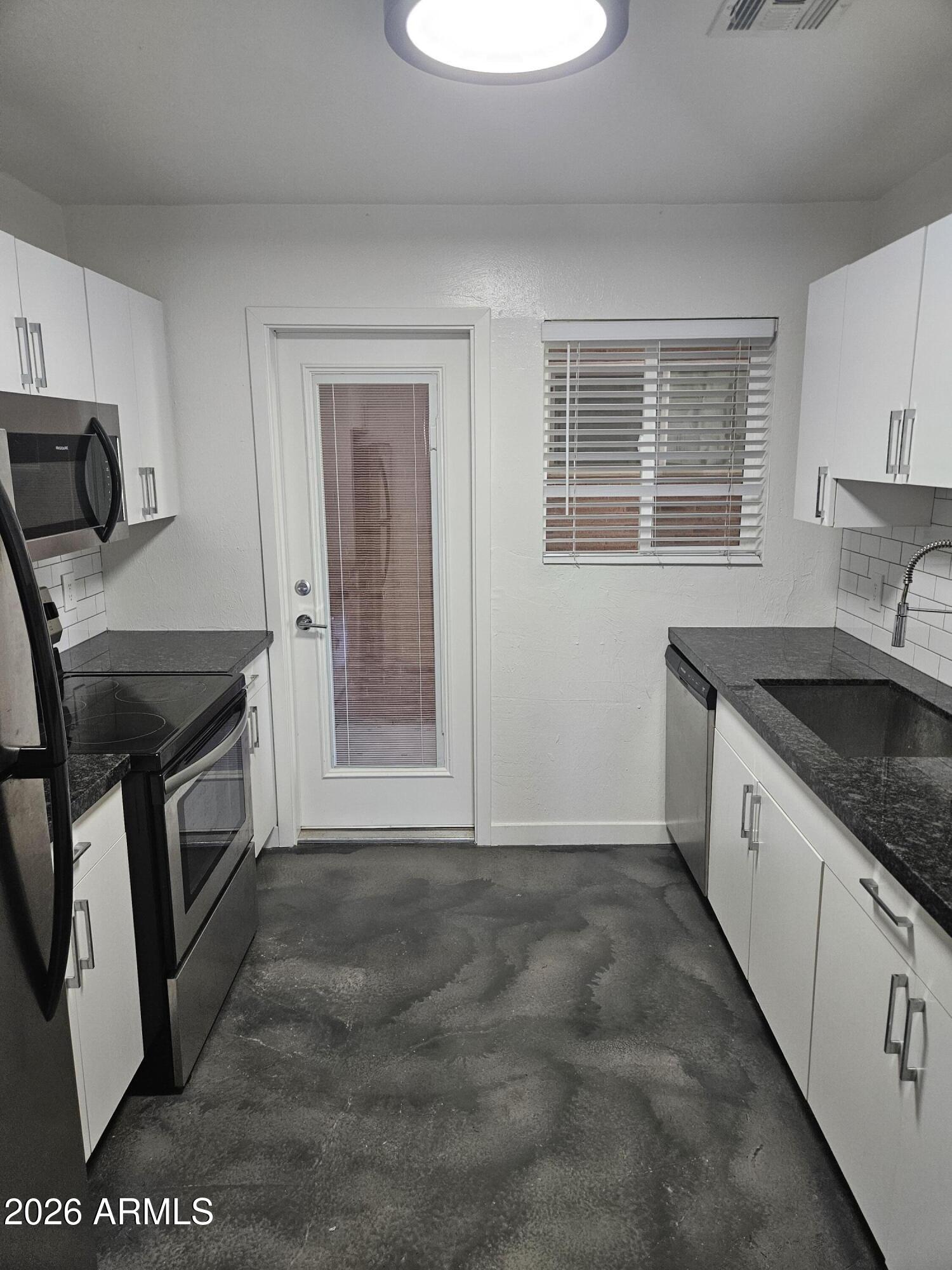 1504 East Rovey Avenue, Unit 1A Phoenix, AZ 85014 - Photo 7 of 24