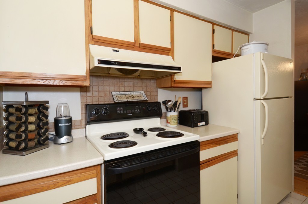 36 B Gibbs Street, Unit 13 Worcester, MA 01607 - Photo 12 of 15