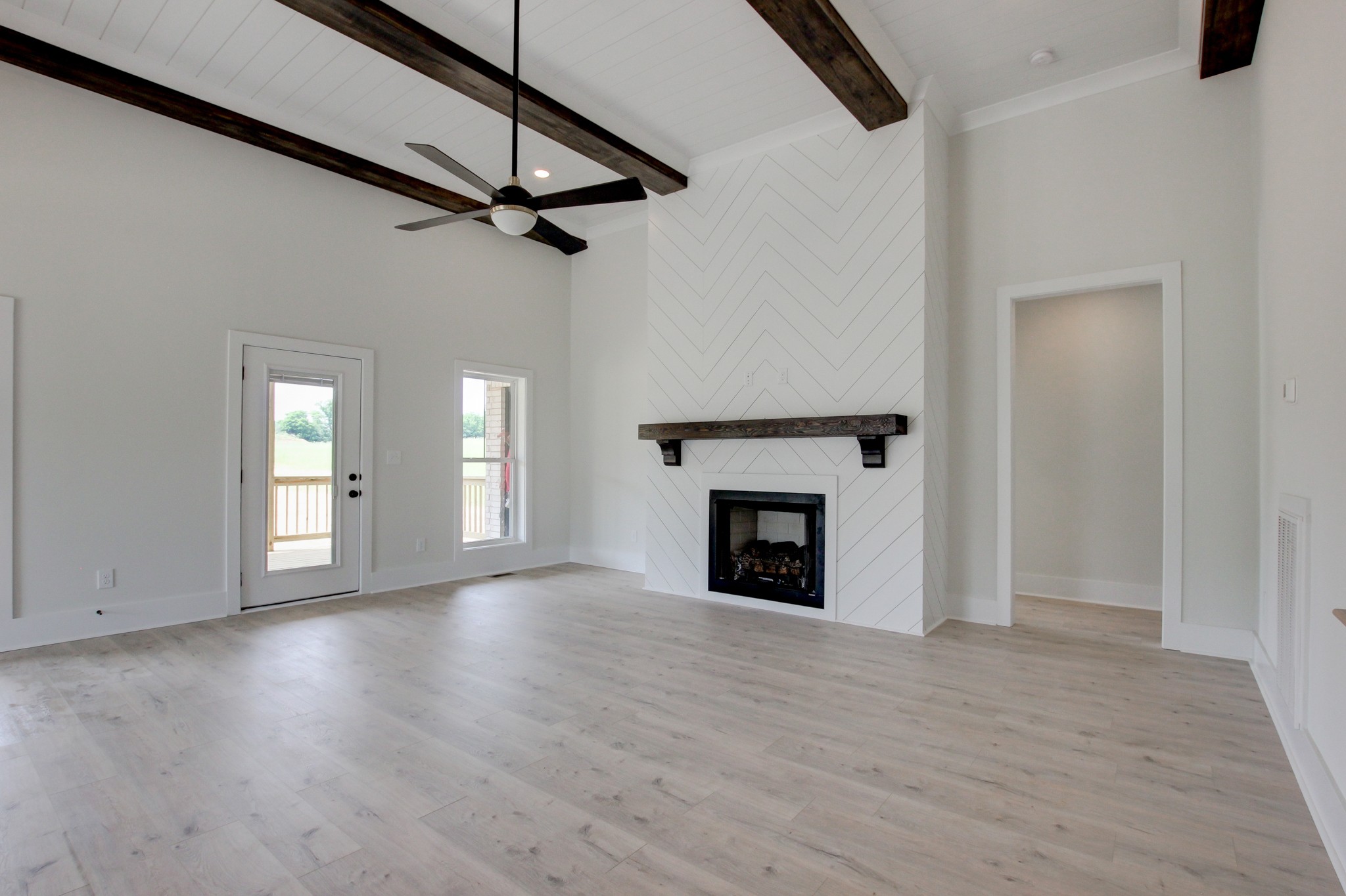 2575 Lock B Road North Clarksville, TN 37043 - Photo 17 of 64 Gallery Image 17