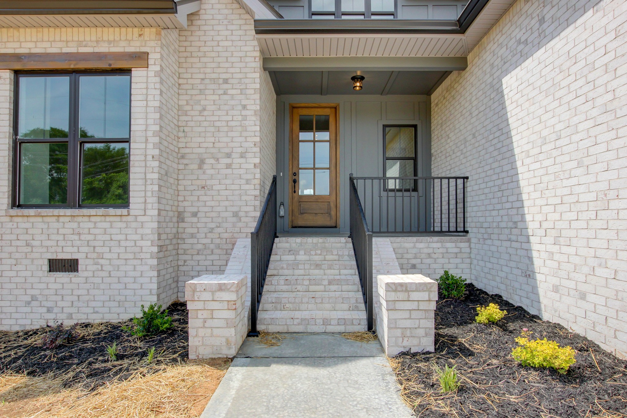 2575 Lock B Road North Clarksville, TN 37043 - Photo 4 of 64 Gallery Image 4