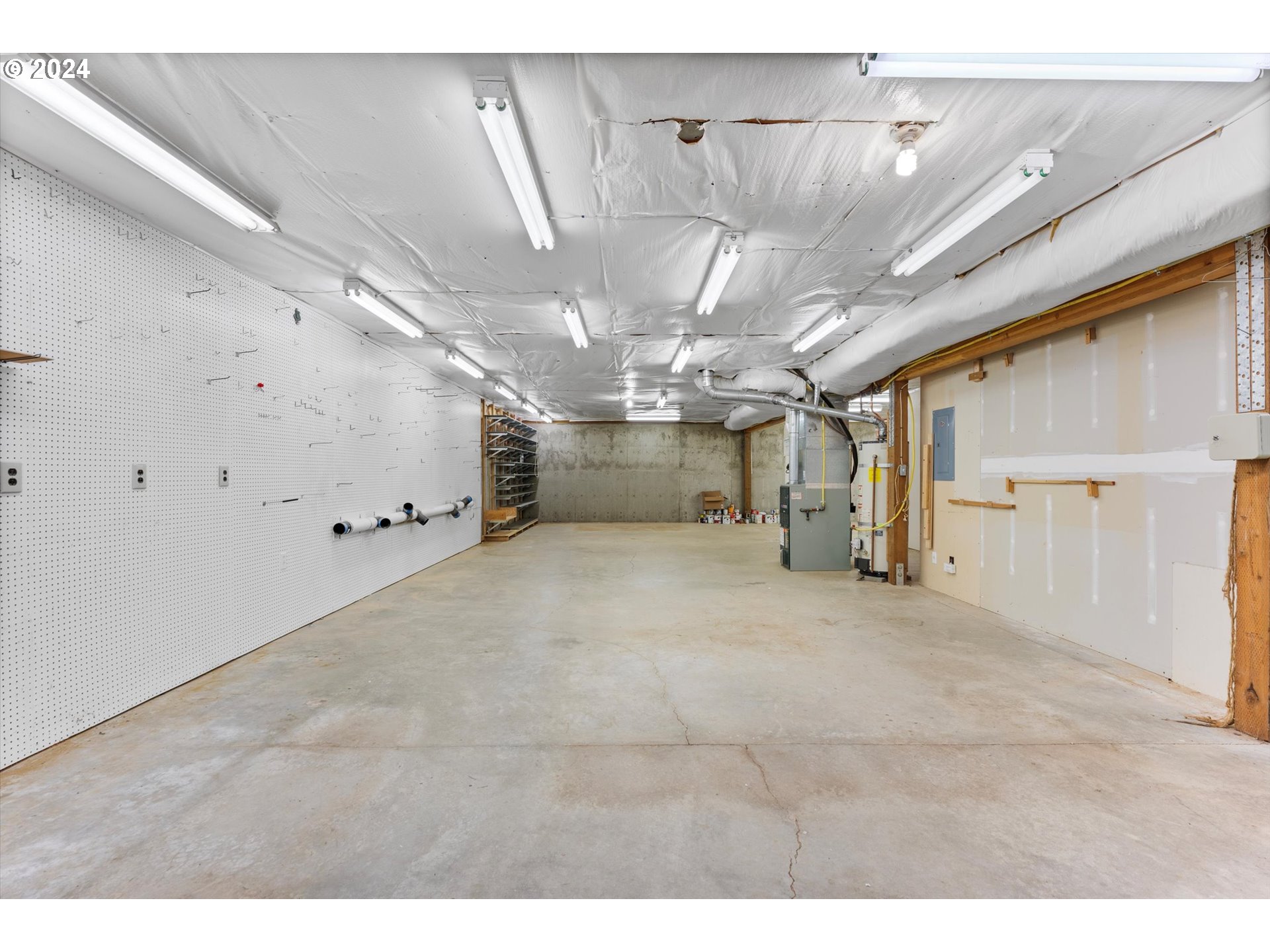 10400 Northwest Laidlaw Road Portland, OR 97229 - Photo 44 of 48 Basement