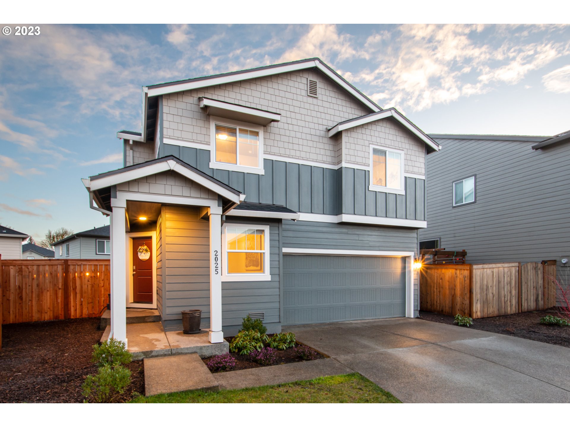 2025 South Sandhill Way Ridgefield, WA 98642 - Photo 1 of 31
