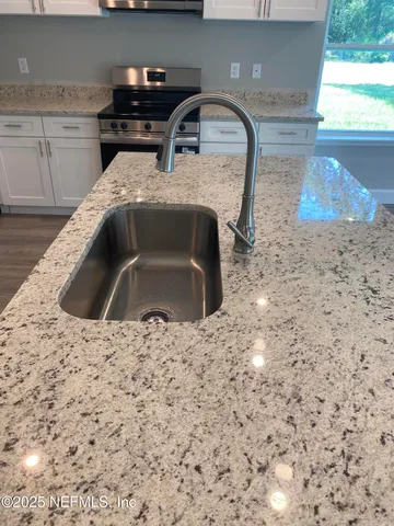 a close view of sink and tap