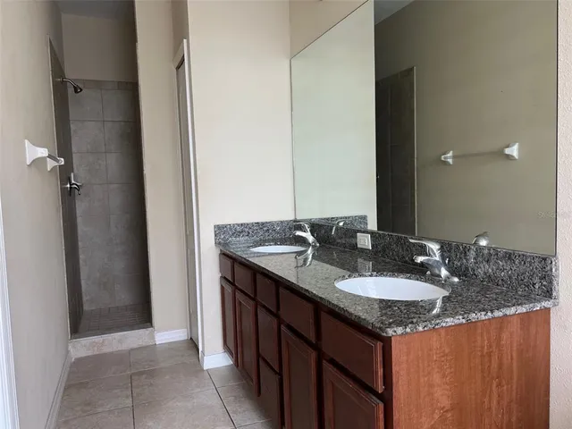 $2,450 | 822 Callista Cay Loop, Tarpon Springs, FL 34689