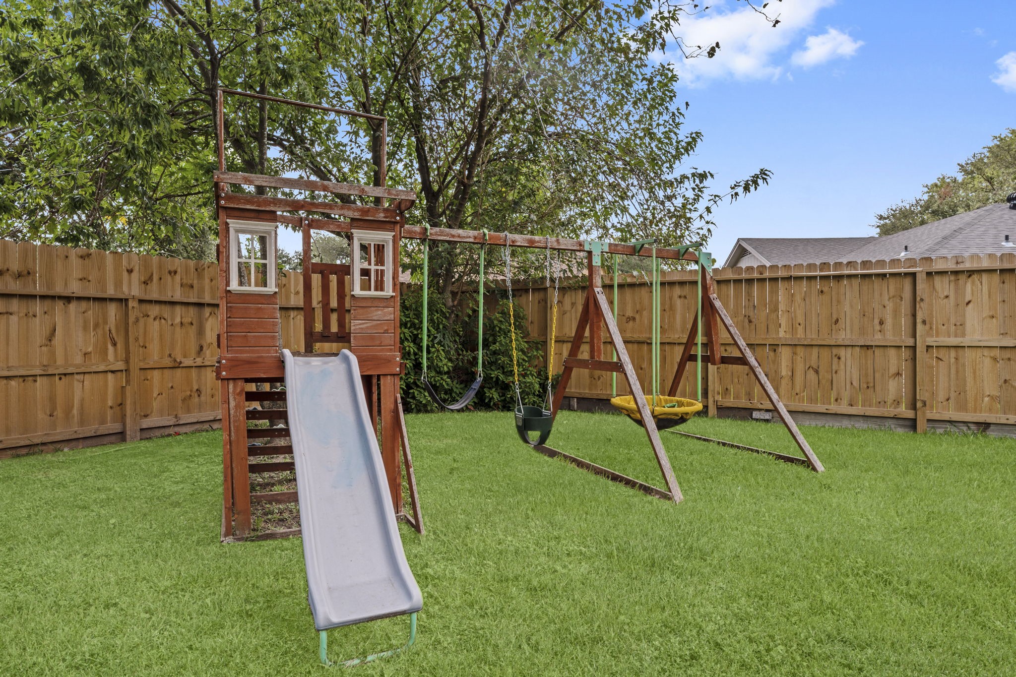 9735 Kemp Forest Drive Houston, TX 77080 - Photo 22 of 25