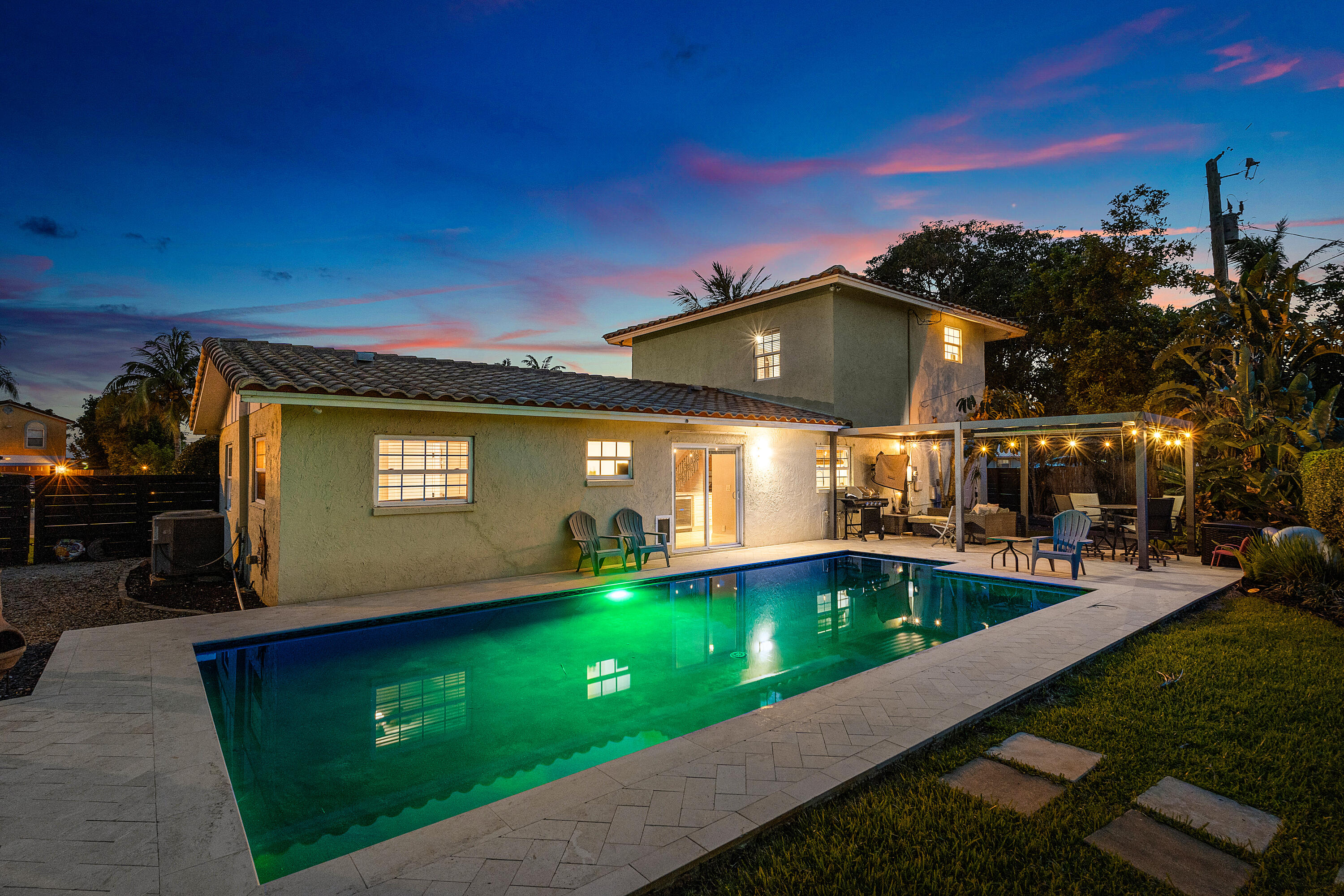 968 Laurel Road North Palm Beach, FL 33408 - Photo 39 of 53 Sunset Pool