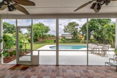 22622 Southwest 65th Avenue Boca Raton, FL 33428 - Photo 31 of 39 patiopoolview...