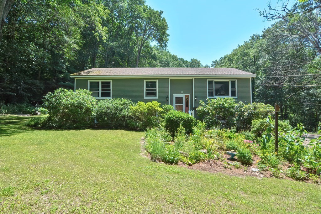 3 Norcross Road Spencer, MA 01562 - Photo 1 of 42 Gallery Image 1