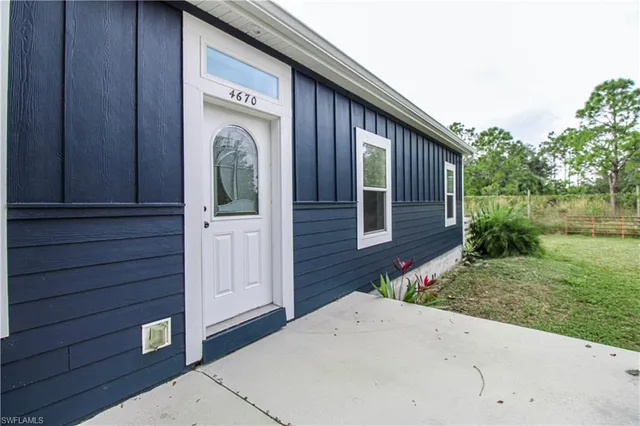 $2,795 | 4660 43rd Avenue Northeast, Naples, FL 34120