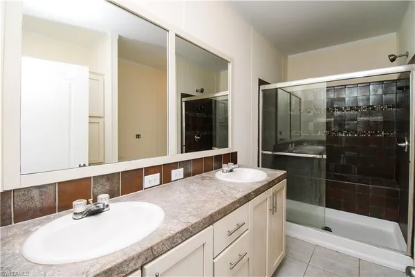 $2,395 | 4660 43rd Avenue Northeast, Naples, FL 34120