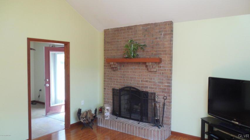 1240 Neola-Church Road Stroudsburg, PA 18360 - Photo 9 of 35