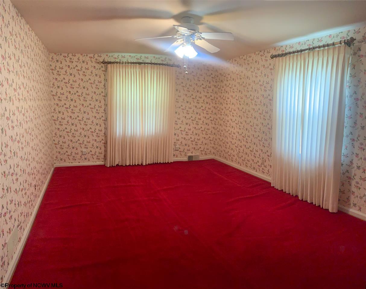 1048 Chestnut Ridge Road Morgantown, WV 26505 - Photo 9 of 20 Gallery Image 9