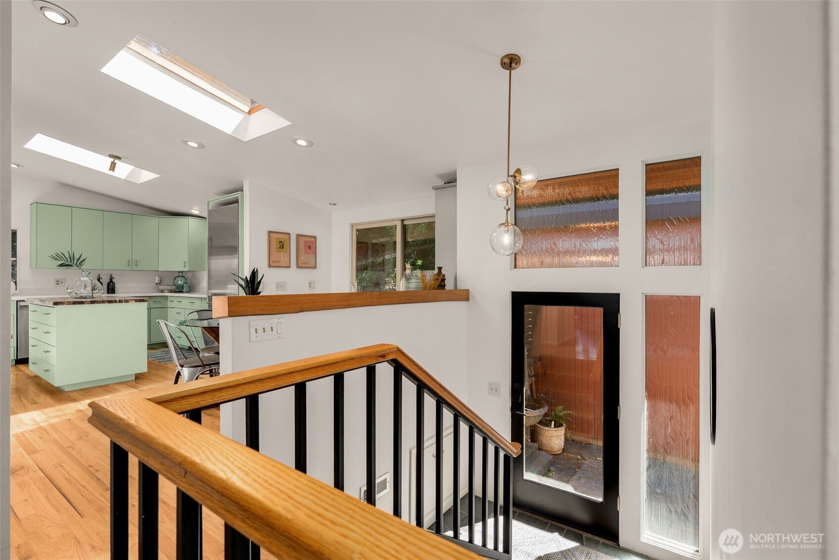 4000 Southwest Myrtle Street Seattle, WA 98136 - Photo 4 of 36
