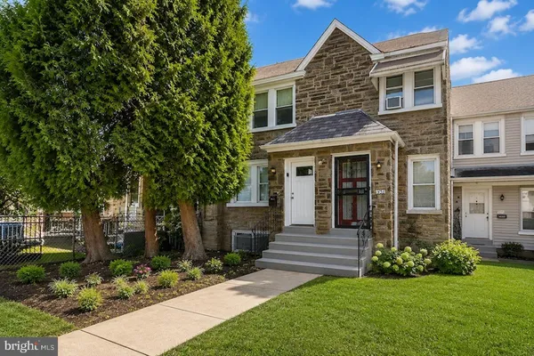 $2,000 | 1438 Knorr Street, Philadelphia, PA 19111