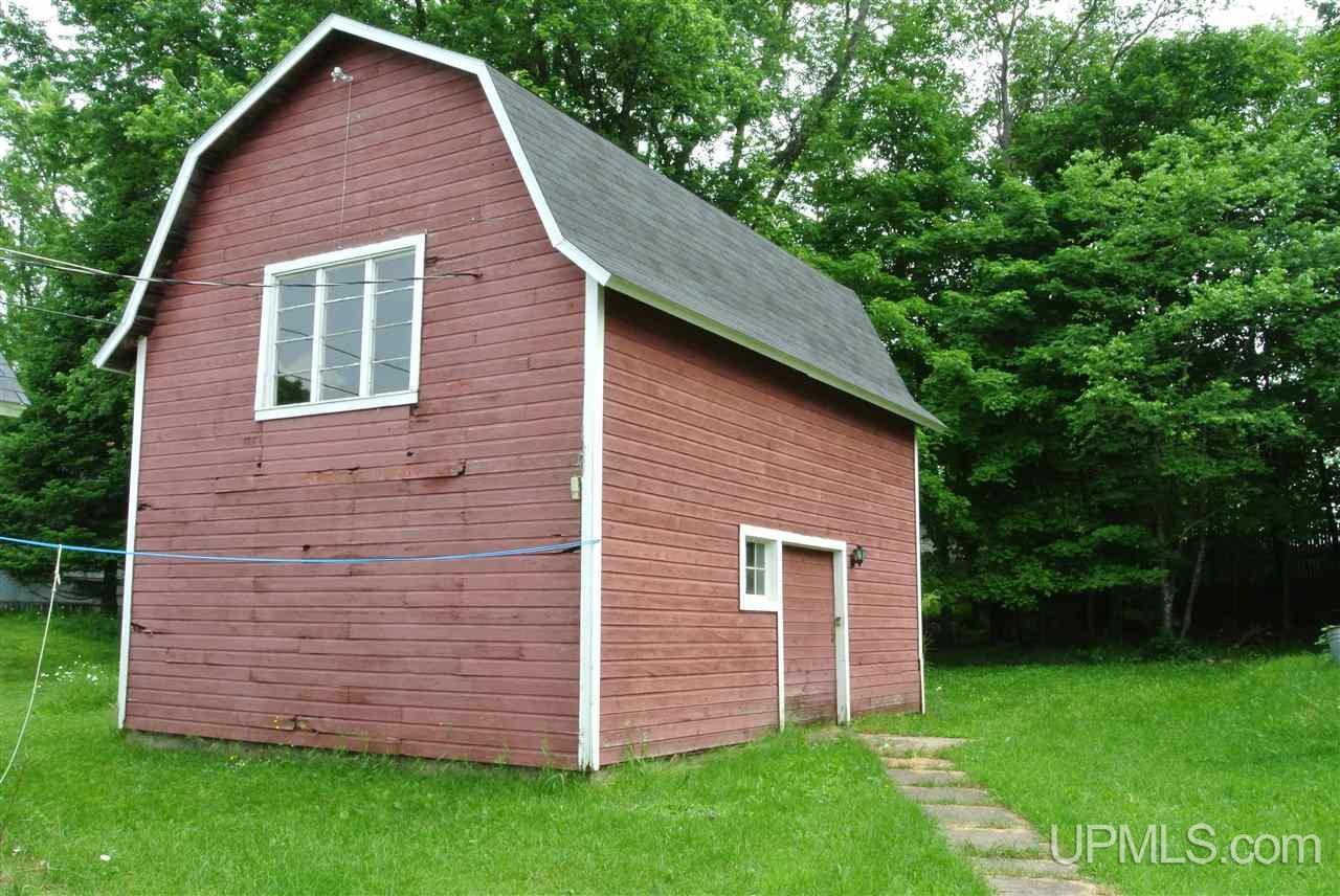 255 Silver Street Ishpeming, MI 49849 - Photo 4 of 23 Gallery Image 4