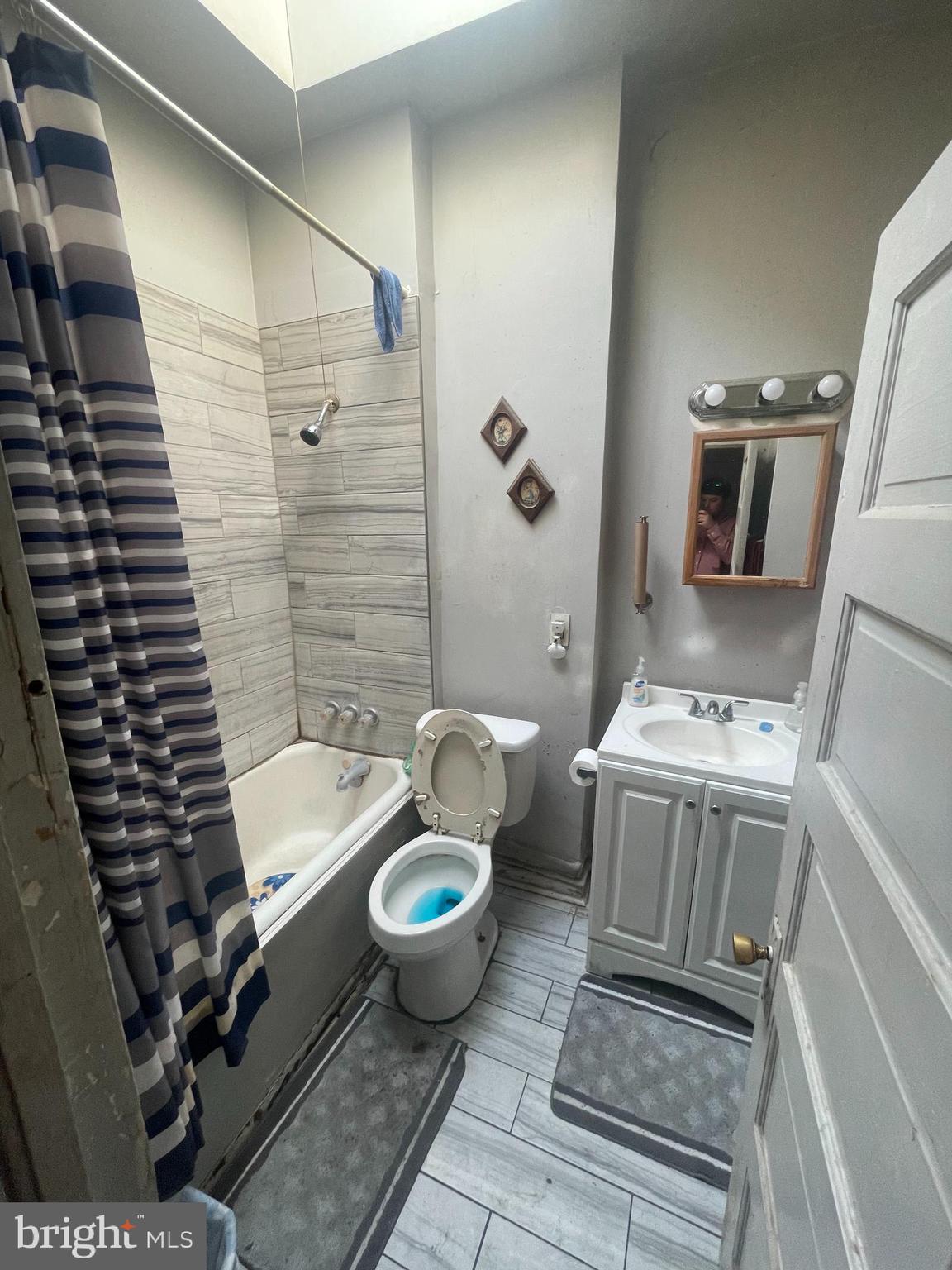 2105 Belair Road Baltimore, MD 21213 - Photo 10 of 12 Full bath