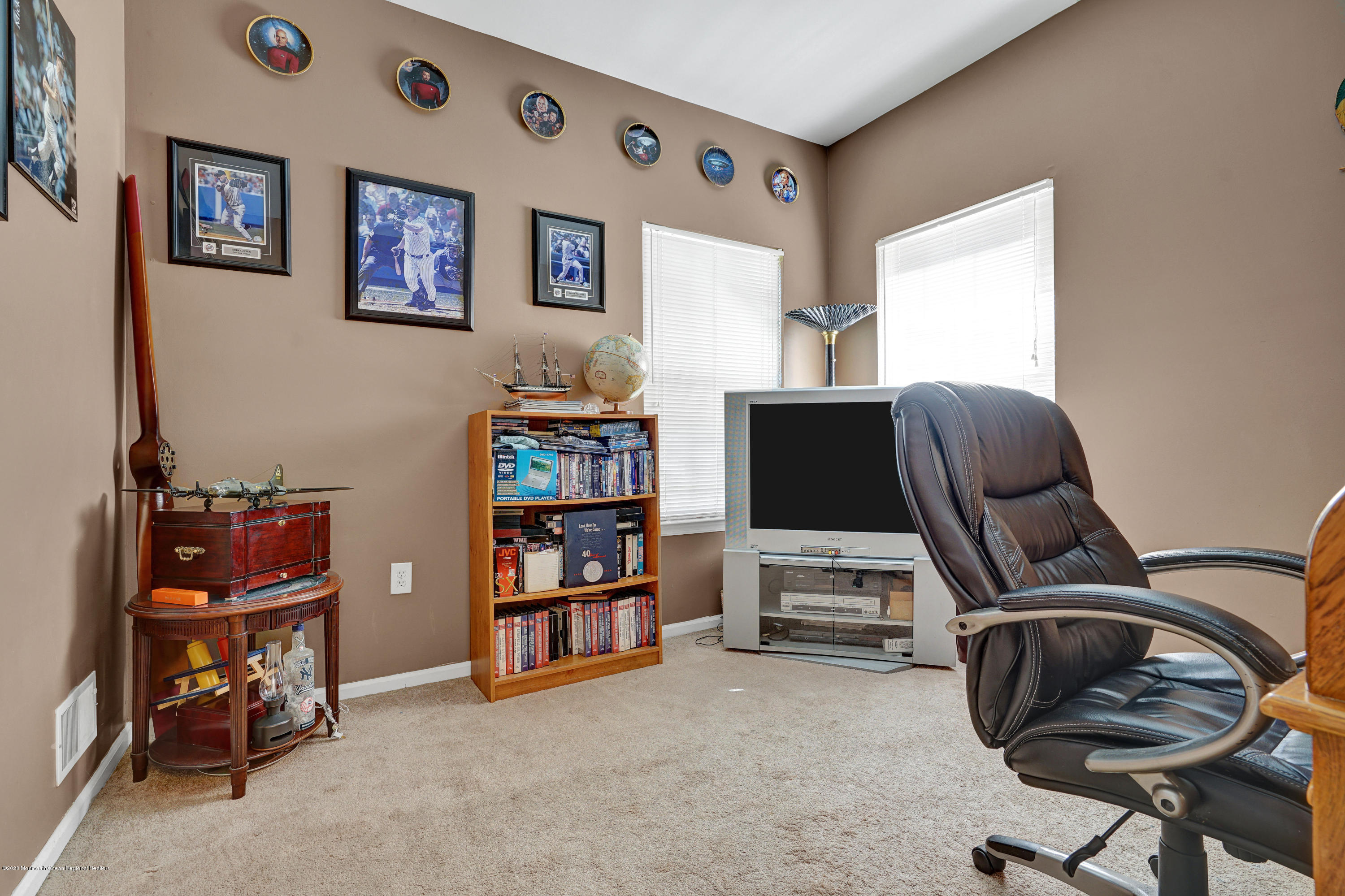 19 Cortelyou Road Jackson, NJ 08527 - Photo 26 of 56 a view of a workspace with furniture and a window