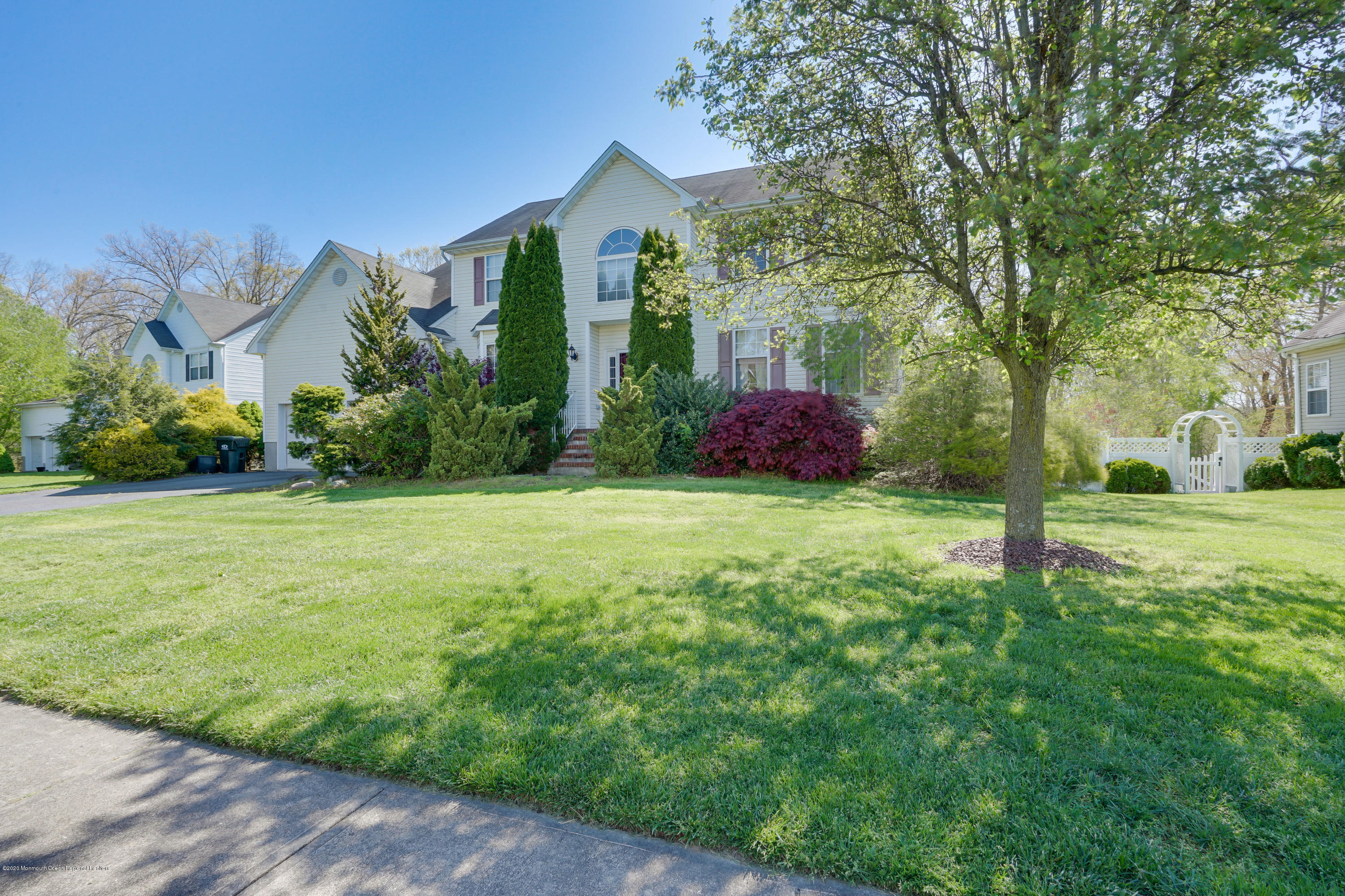 19 Cortelyou Road Jackson, NJ 08527 - Photo 54 of 56 a view of a garden