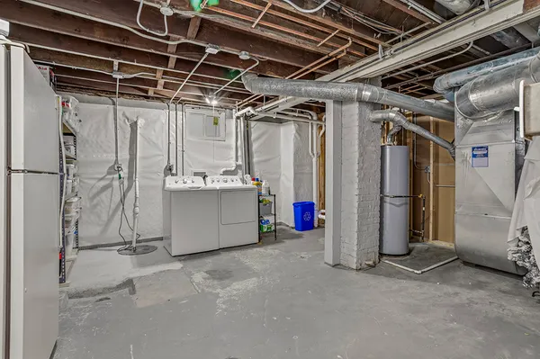 $250,000 | 1179 South Elm Avenue, Kankakee, IL 60901