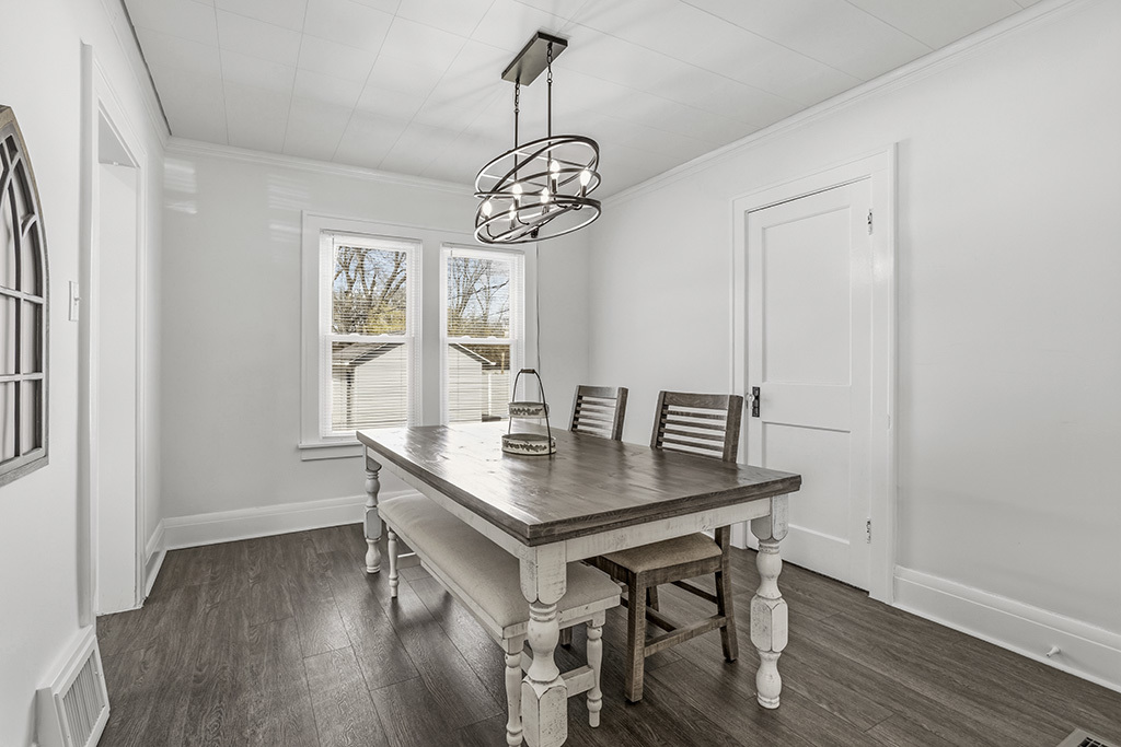 1179 South Elm Avenue Kankakee, IL 60901 - Photo 4 of 20
