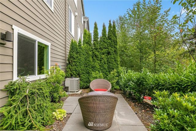 $1,261,110 | 12630 177th Avenue Northeast, Unit A, Redmond, WA 98052