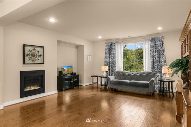 $1,261,110 | 12630 177th Avenue Northeast, Unit A, Redmond, WA 98052