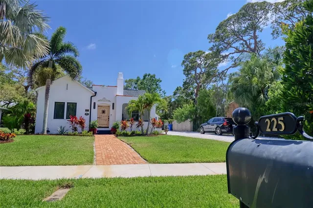 $1,790,000 | 225 President Street, Dunedin, FL 34698