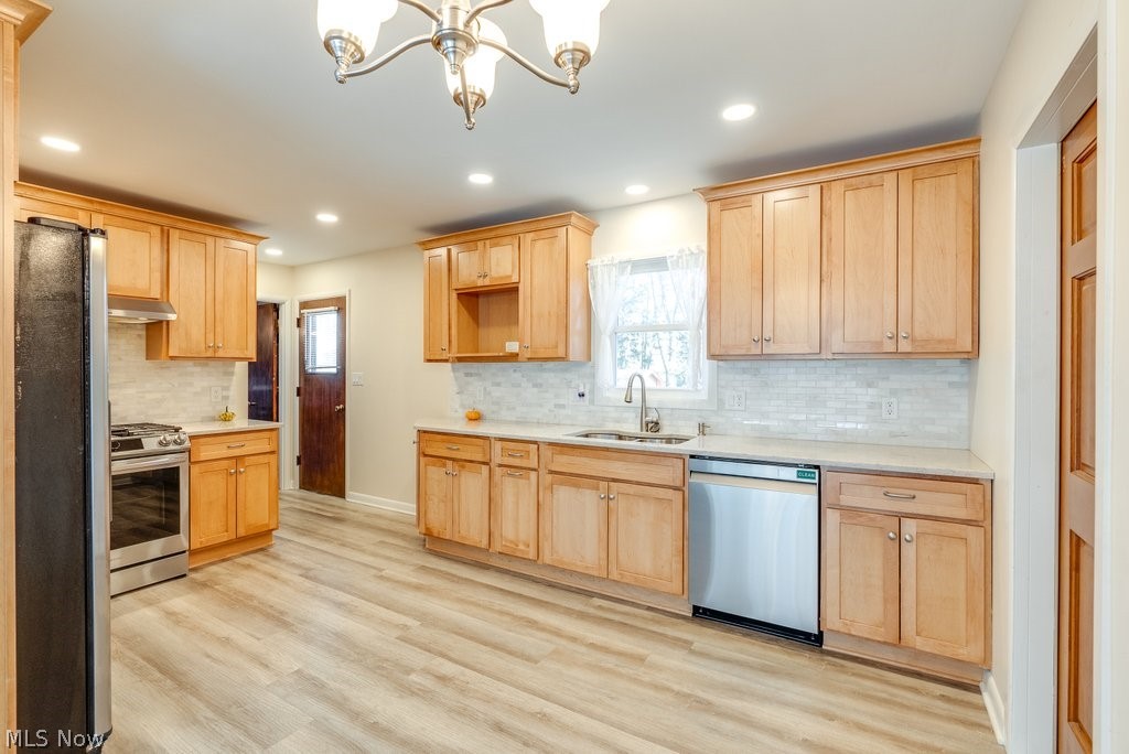 4055 Kenneth Road Stow, OH 44224 - Photo 5 of 20