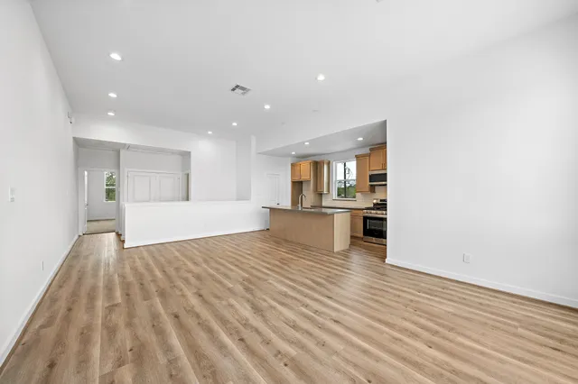 $380,000 | 1117 Highland Square Lane, Houston, TX 77091