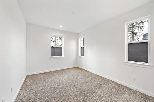 $380,000 | 1117 Highland Square Lane, Houston, TX 77091