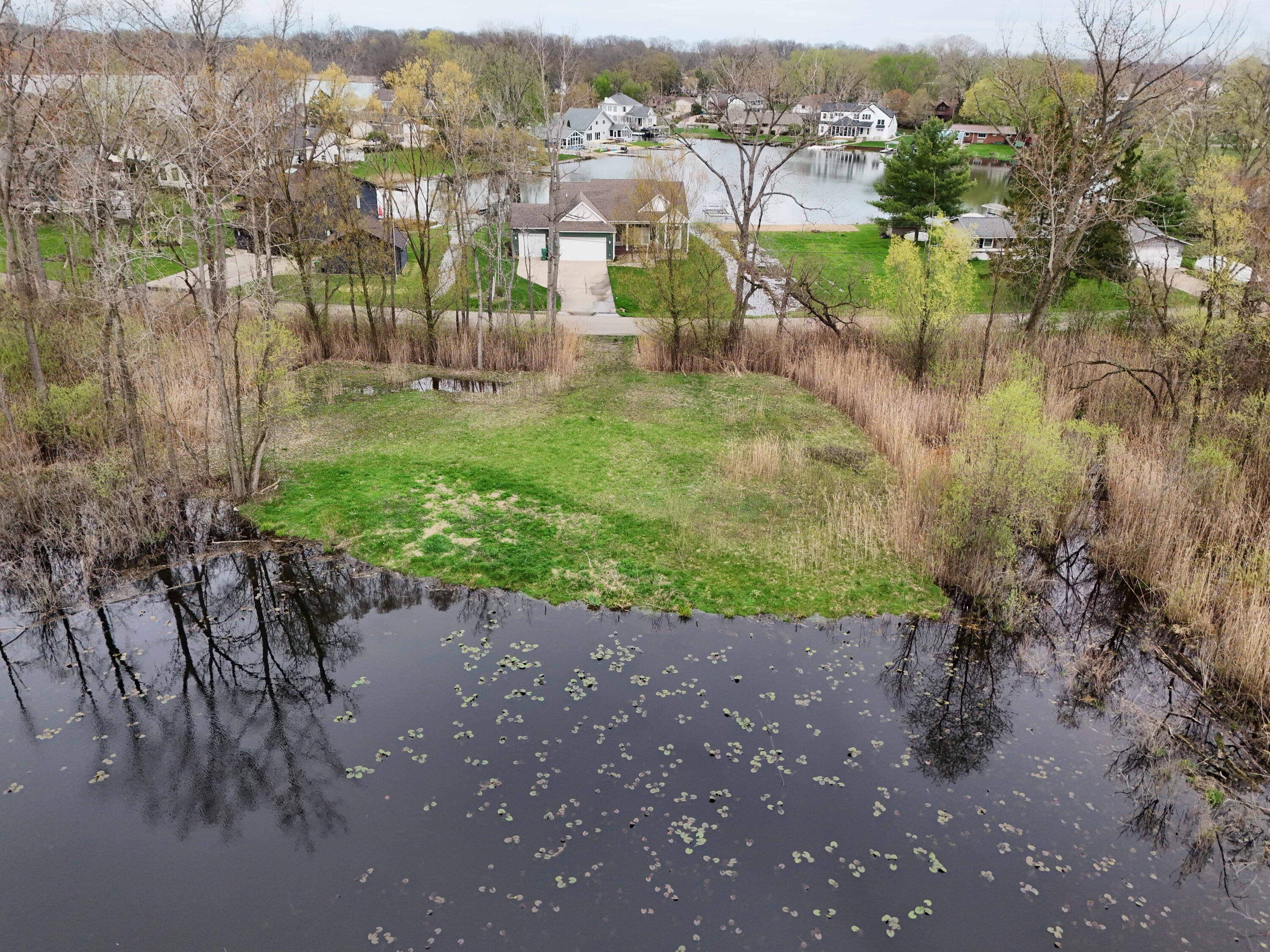 Tulip Tree Lane Cassopolis, MI 49031 - Photo 4 of 7 Diamond lake 2