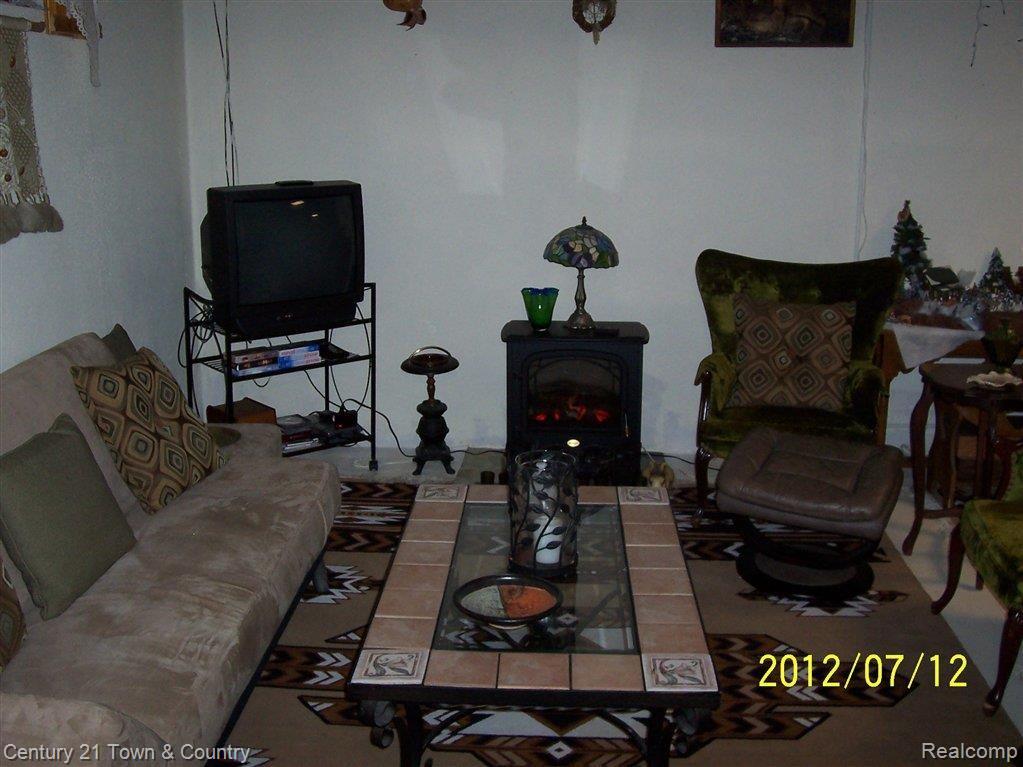 2800 Hessel Avenue Rochester, MI 48307 - Photo 17 of 17 LOWER LEVEL 3.JPG