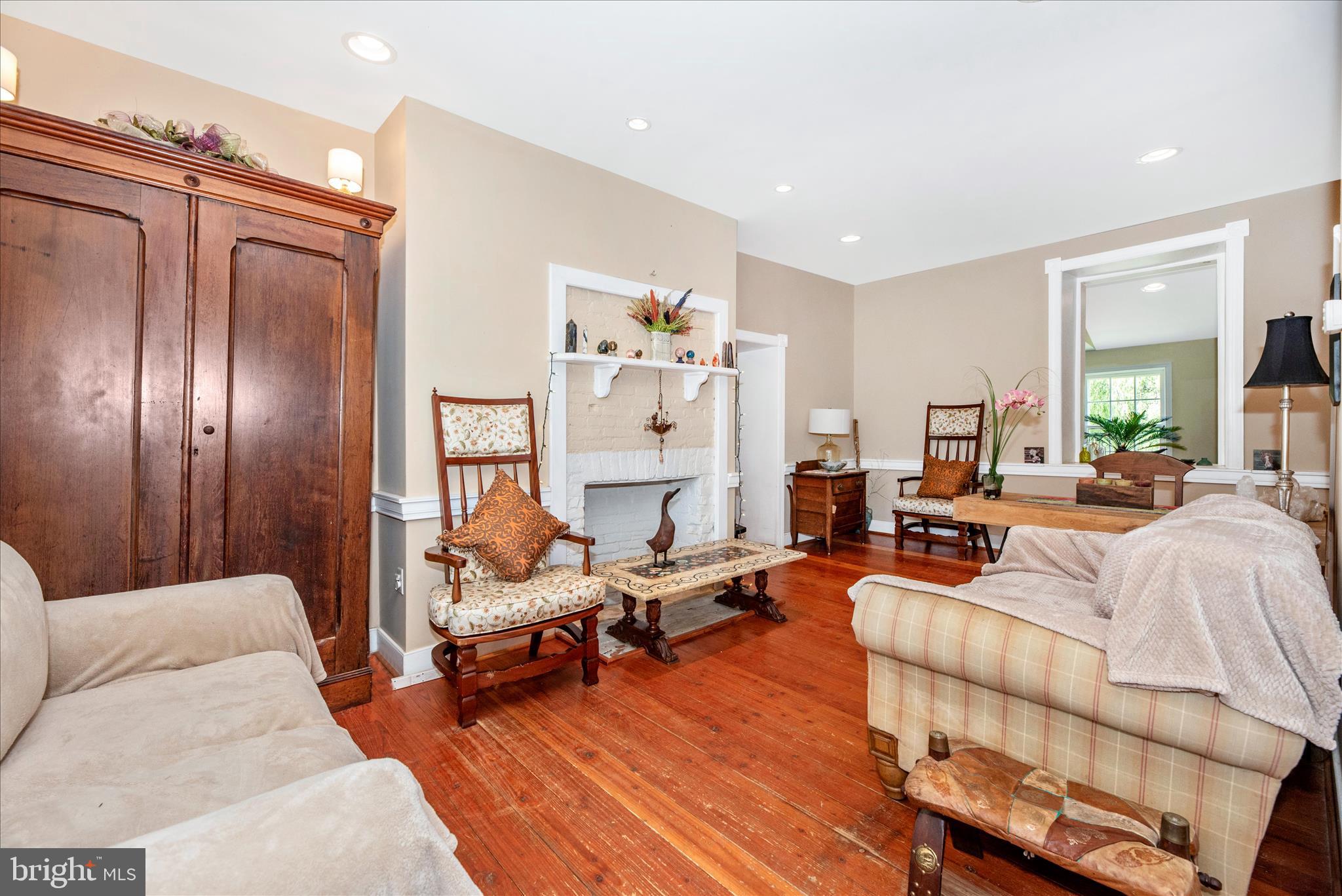 20508 Gapland Road Rohrersville, MD 21779 - Photo 12 of 66 Living Room