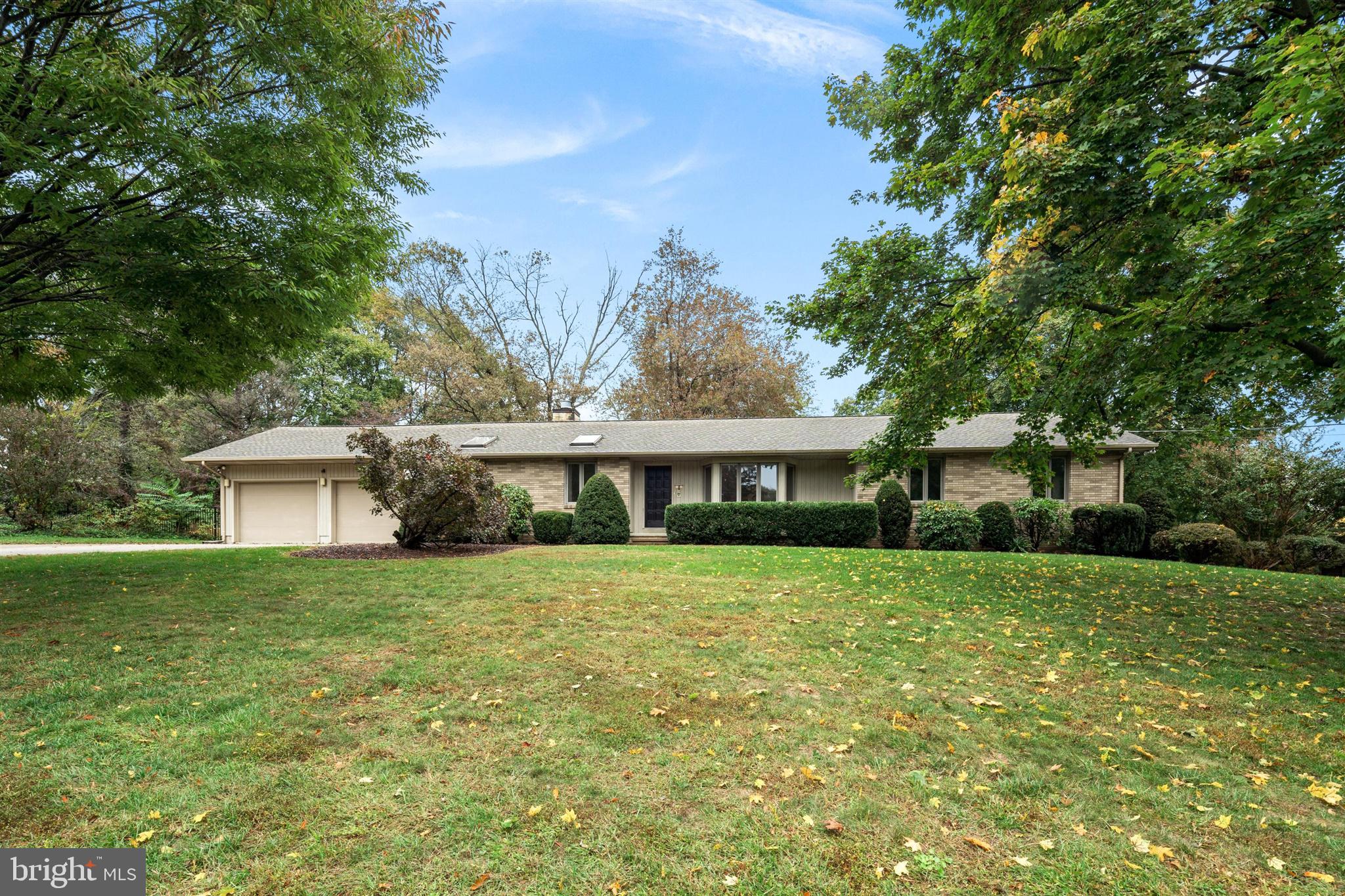 8 Lambert Lane Robbinsville, NJ 08691 - Photo 1 of 33 Exterior Front