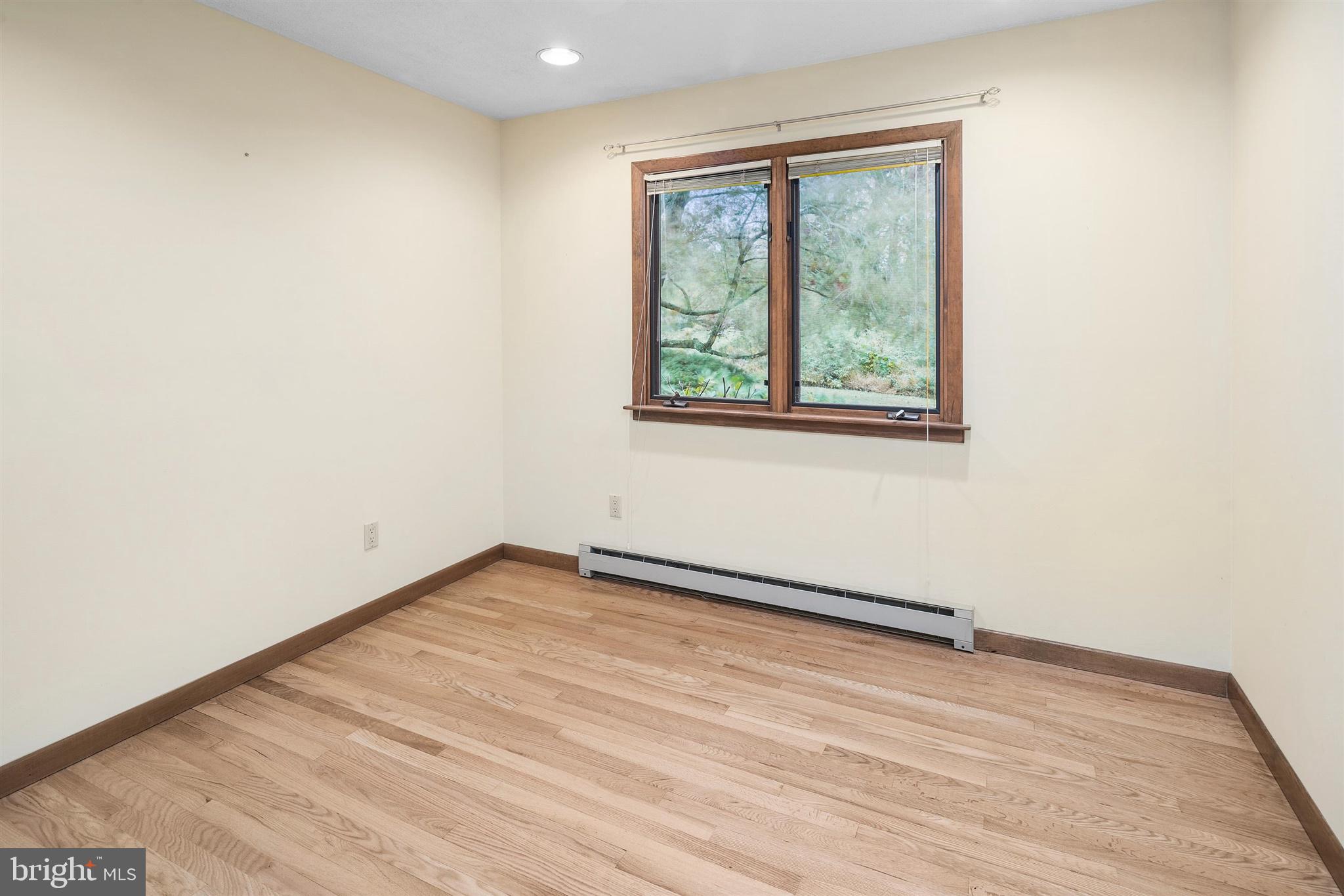 8 Lambert Lane Robbinsville, NJ 08691 - Photo 22 of 33 Bedroom 4
