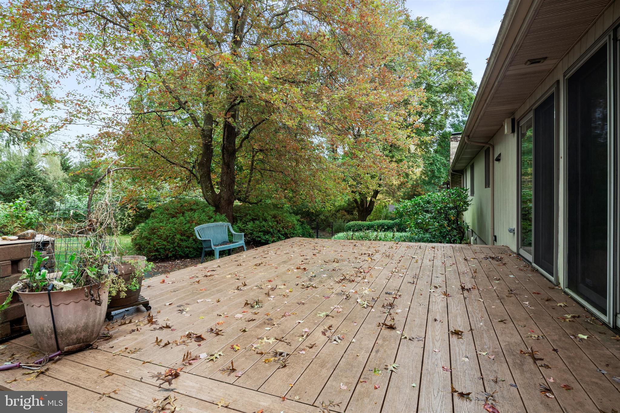 8 Lambert Lane Robbinsville, NJ 08691 - Photo 29 of 33 Deck