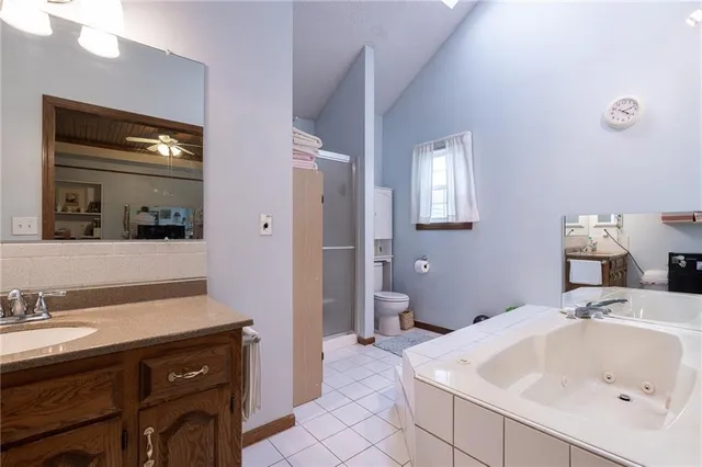 $275,000 | 3605 Northwest Dogwood Drive, Blue Springs, MO 64015