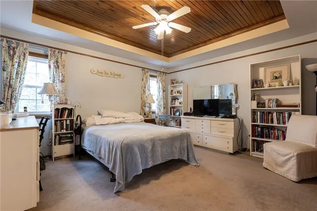 $275,000 | 3605 Northwest Dogwood Drive, Blue Springs, MO 64015