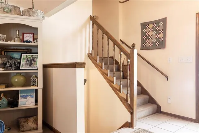 $275,000 | 3605 Northwest Dogwood Drive, Blue Springs, MO 64015