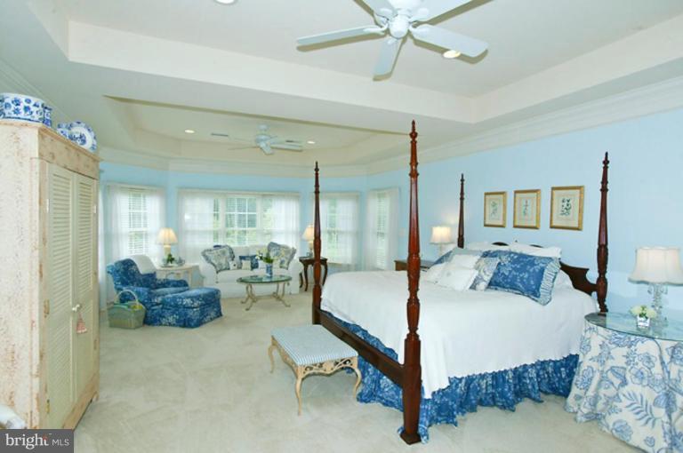 709 Childs Point Road Annapolis, MD 21401 - Photo 16 of 26 Master Bedroom
