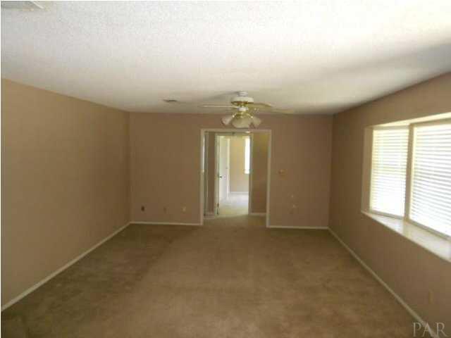 1968 Chance Road Molino, FL 32577 - Photo 3 of 12 Lving / Dining Area