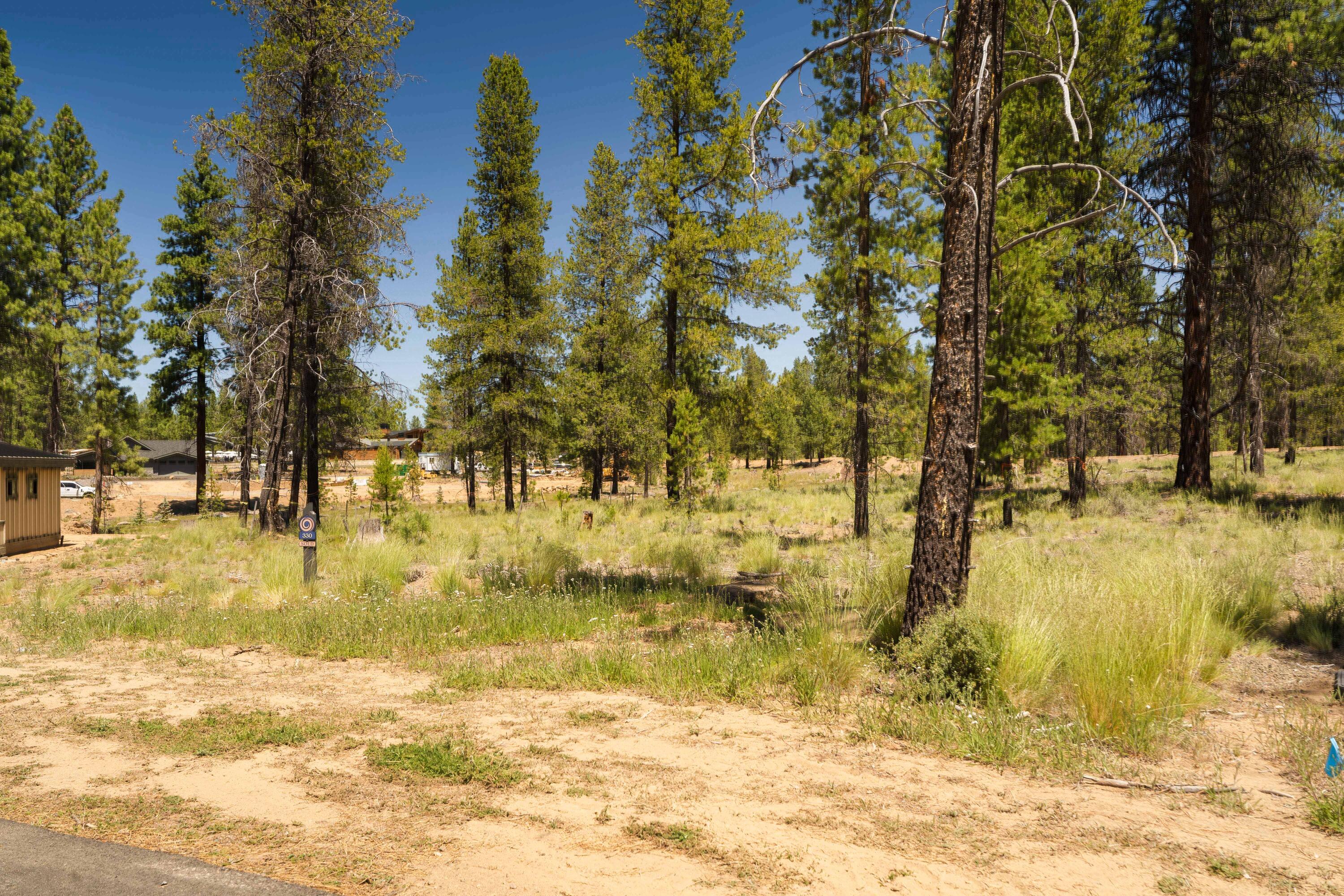 18235 Basalt Ln Bend, Unit 330 Bend, OR 97707 - Photo 10 of 27 05-Lot 330