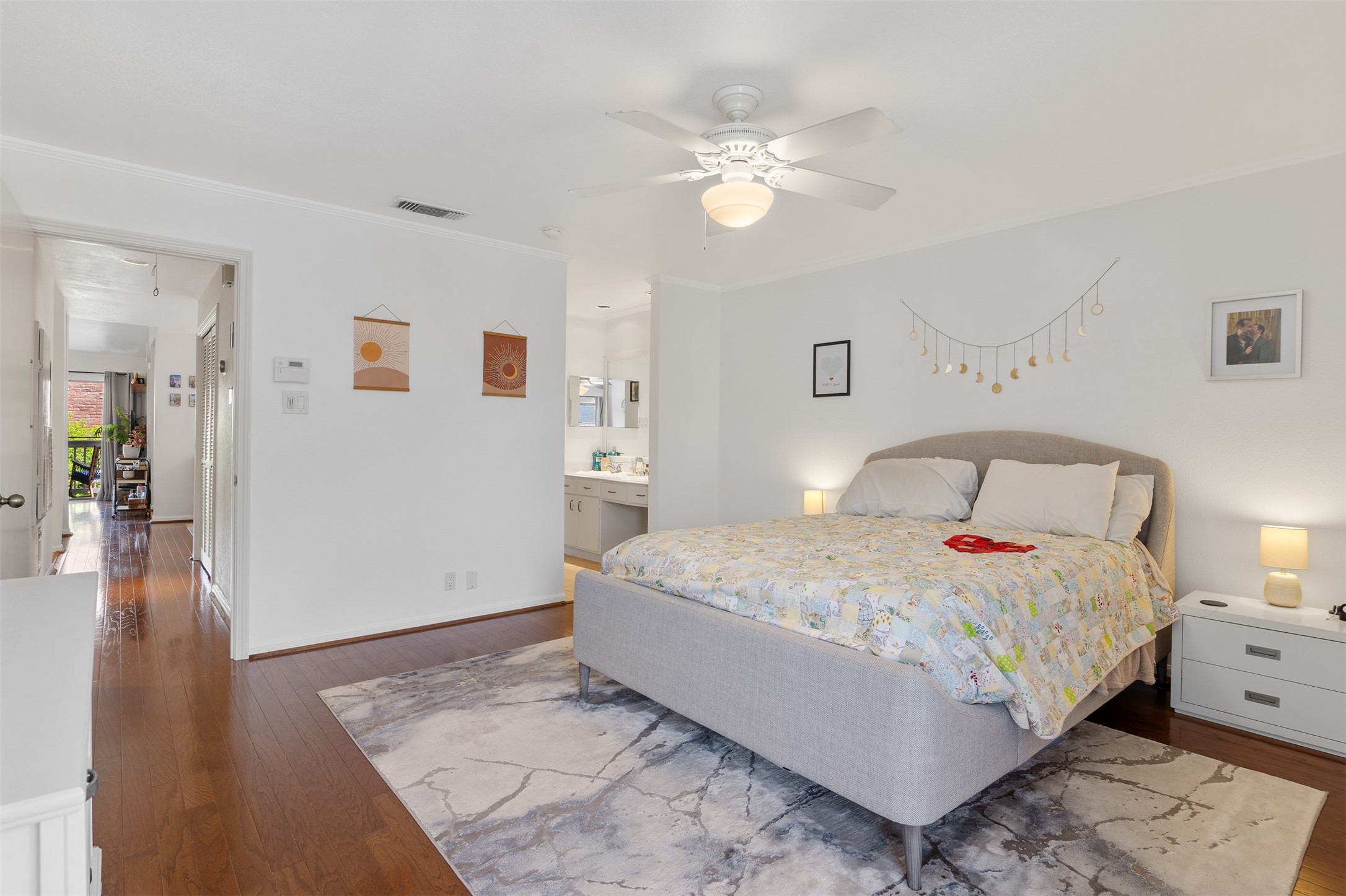 2829 Timmons Lane, Unit 228 Houston, TX 77027 - Photo 12 of 27