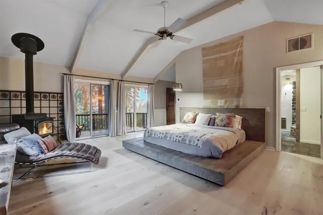 a view of a yard with an ocean